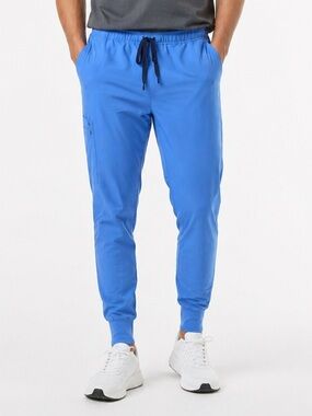Figs Men's Tansen Jogger Scrub Pants in Ceil blue - Size L